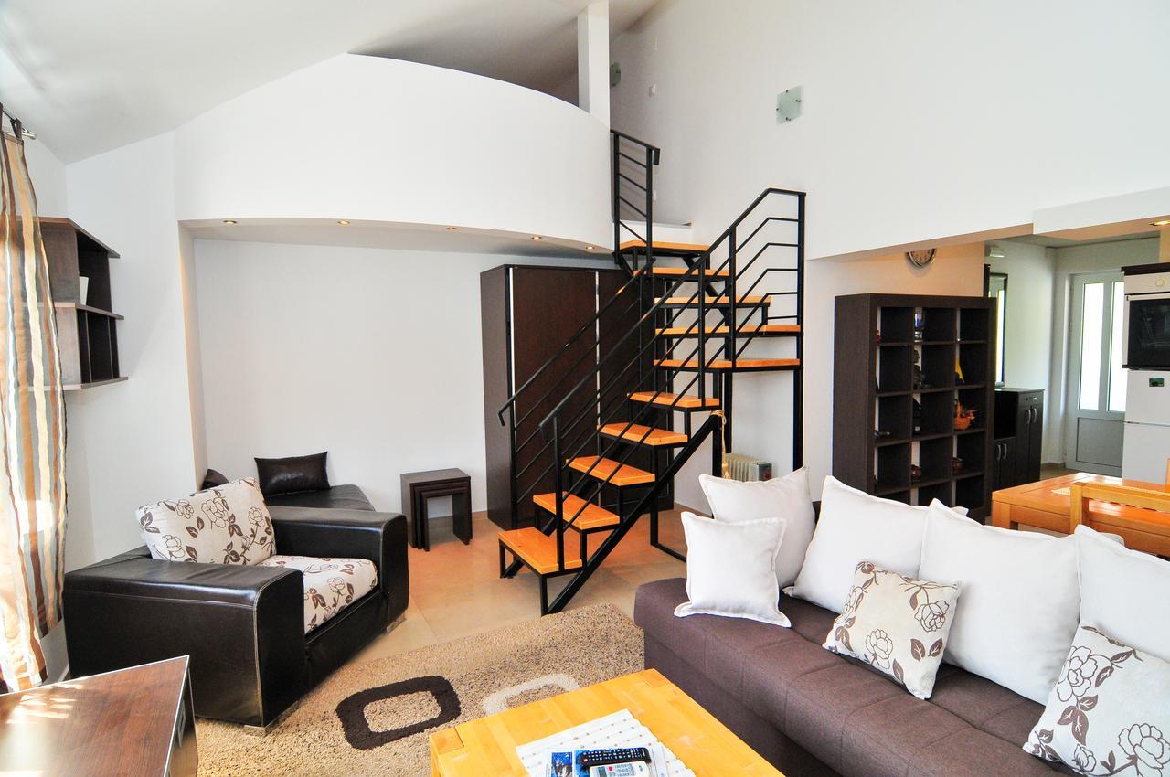 Apartments Pean Тиват Екстер'єр фото