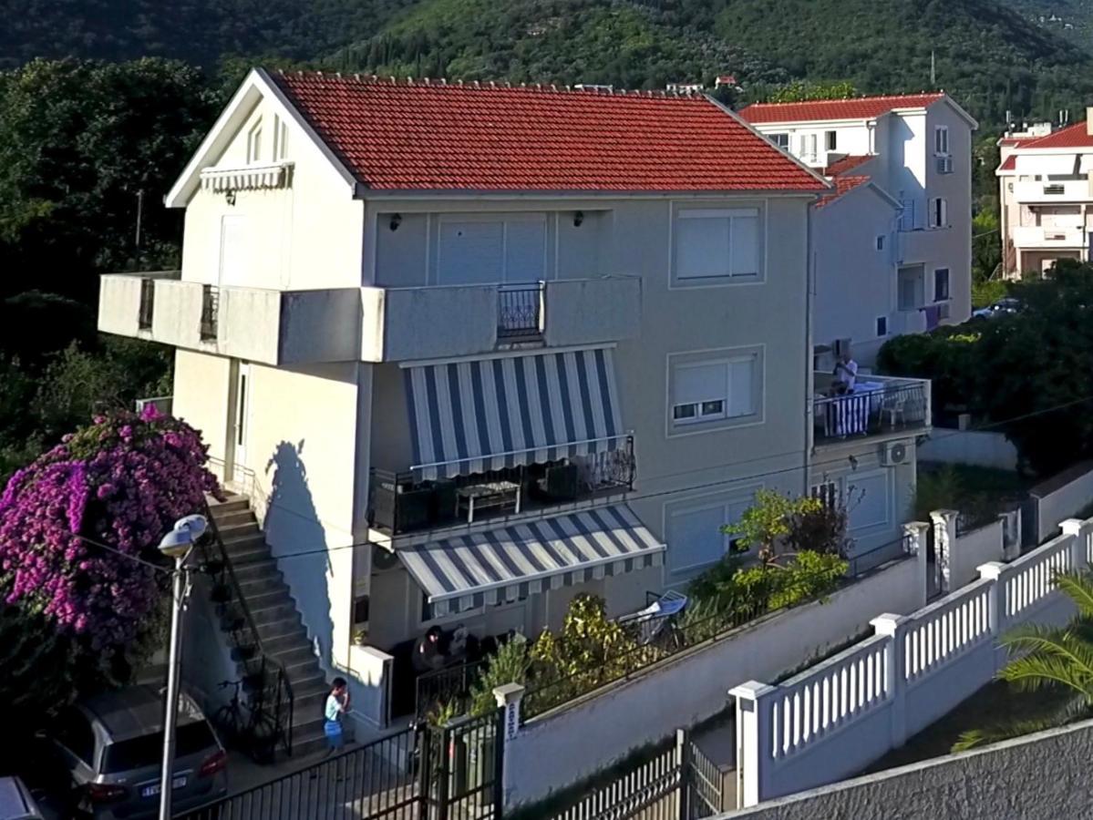 Apartments Pean Тиват Екстер'єр фото